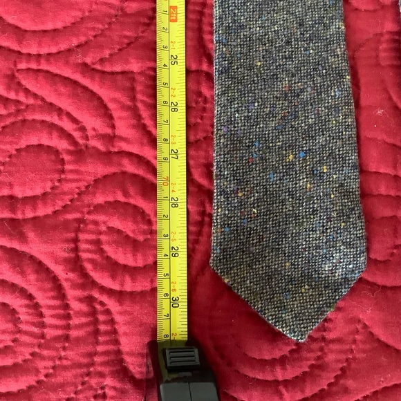 Vintage KEVIN & HOWLIN Wool Necktie  Woven in Ireland - Picture 2 of 5